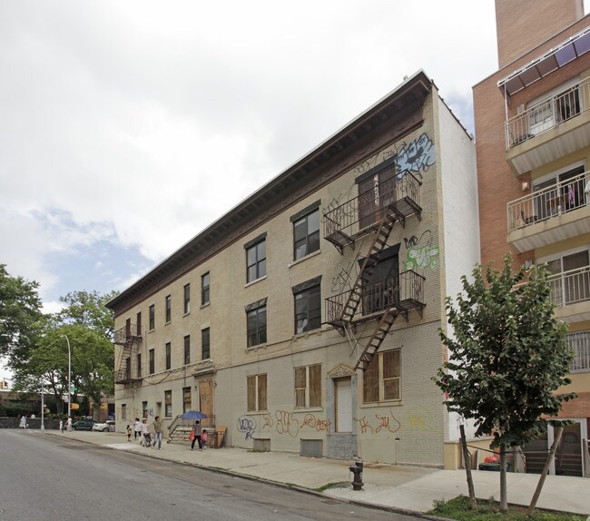 4223 7th Ave in Brooklyn, NY - Building Photo - Building Photo