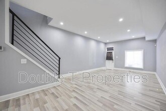 10 N Ellwood Ave in Baltimore, MD - Building Photo - Building Photo