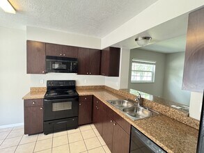 4447 Brook Hollow Cir in Winter Springs, FL - Building Photo - Building Photo