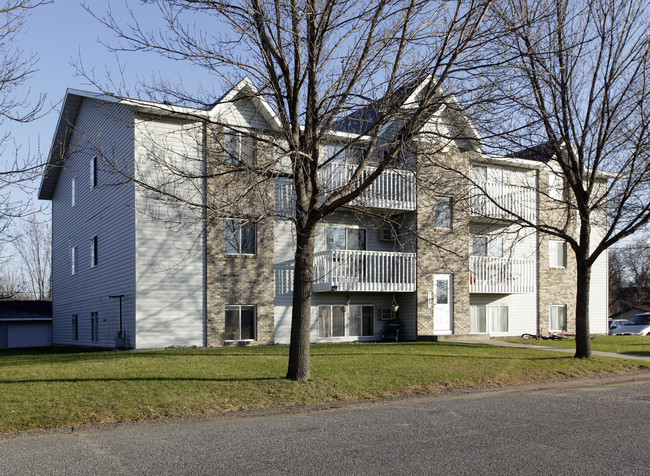 Northtown Apartments in St. Cloud, MN - Building Photo - Building Photo