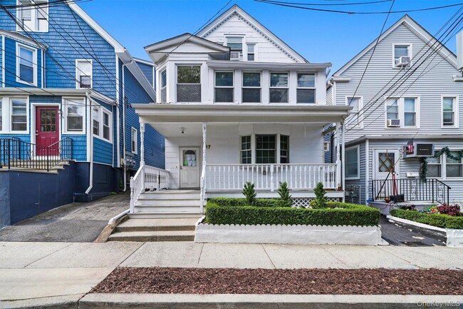 property at 17 Lawrence Ave