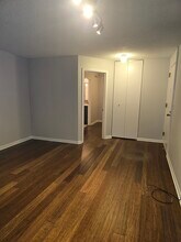 111 W Maple St, Unit #3207 in Chicago, IL - Foto de edificio - Building Photo