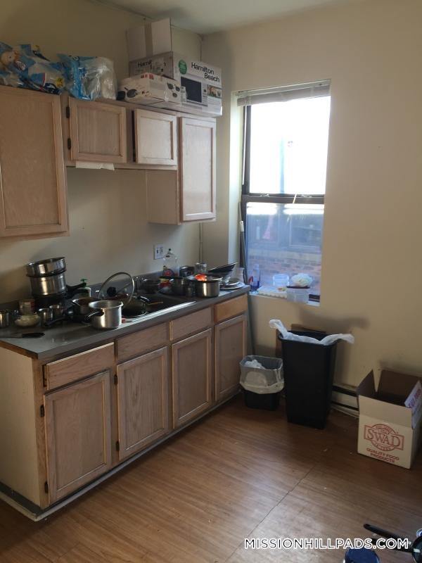 891 Huntington Ave, Unit 5 in Boston, MA - Building Photo - Building Photo