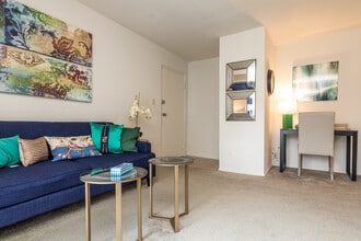 Stage Coach / Olde Stage / Severn Square in Glen Burnie, MD - Building Photo - Interior Photo