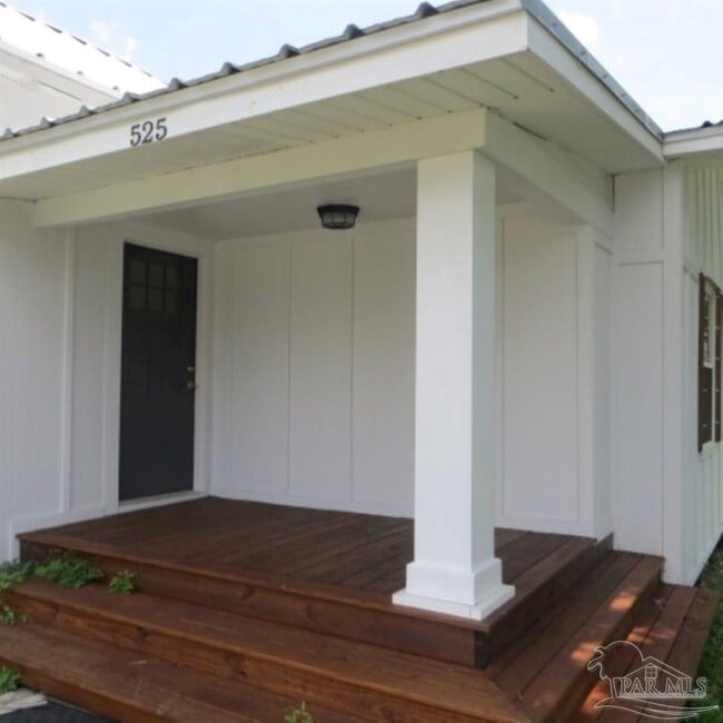 525 W Gregory St in Pensacola, FL - Building Photo - Building Photo