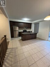 16 Summer Wind Ln in Brampton, ON - Building Photo - Building Photo