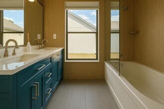 13009 Meadowbreeze Dr in Wellington, FL - Building Photo - Building Photo