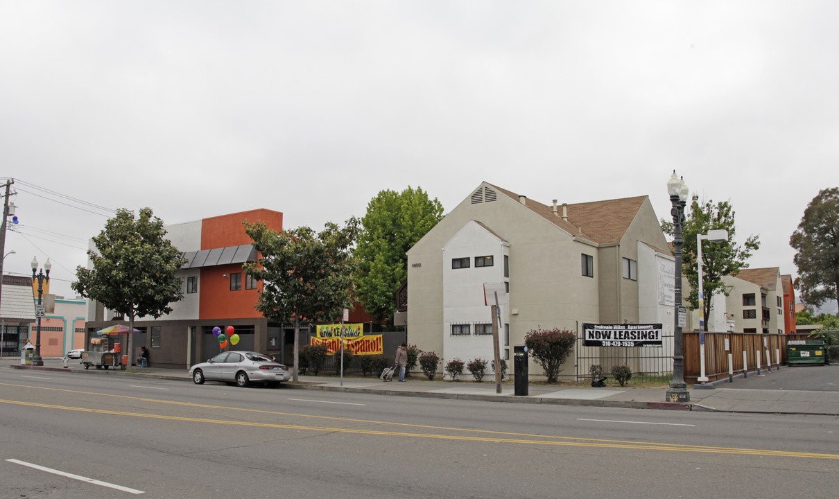 Fruitvale Villas in Oakland, CA - Building Photo