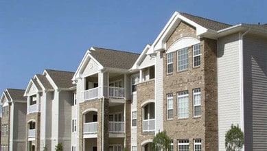 Puller Place Apartments in Jacksonville, NC - Foto de edificio - Building Photo