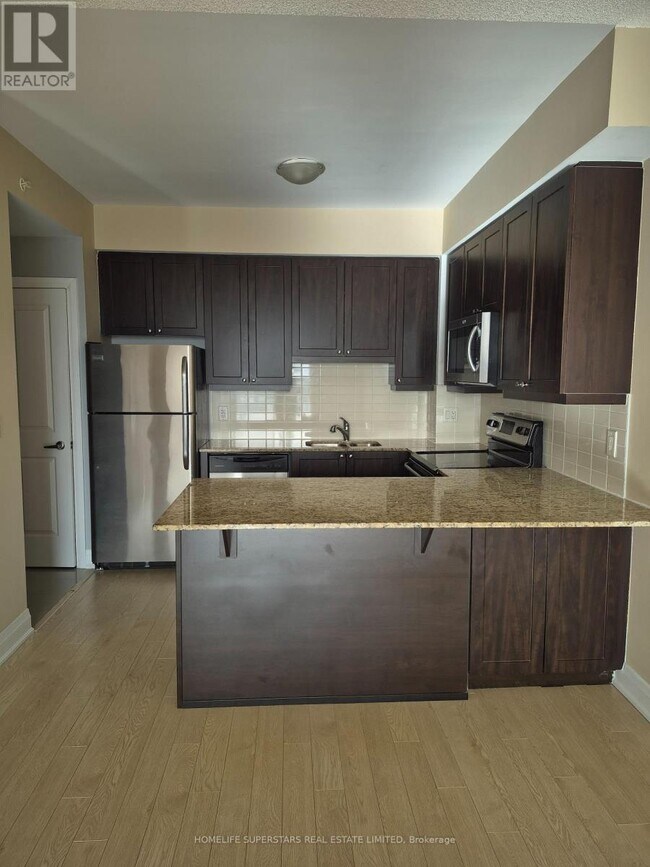 12 Woodstream Blvd in Vaughan, ON - Building Photo - Building Photo