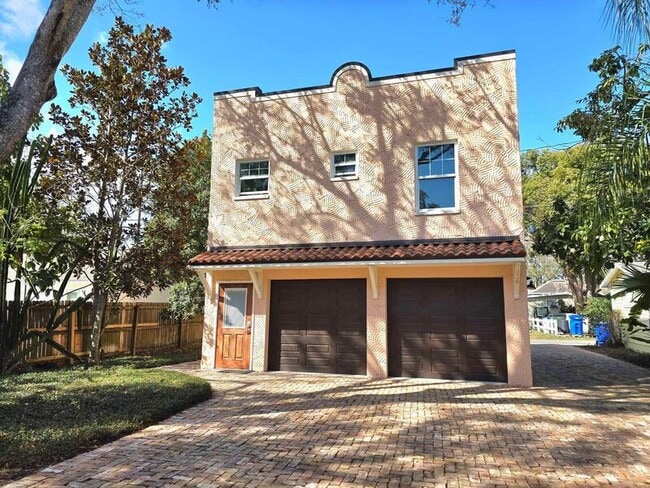 property at 837-839 Johnson Ave