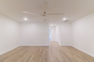 805 E Oak Ave in Jonesboro, AR - Building Photo - Building Photo