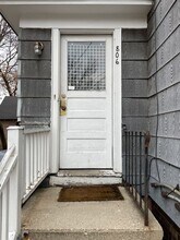 802-806 W Cedar St in Kalamazoo, MI - Building Photo - Building Photo