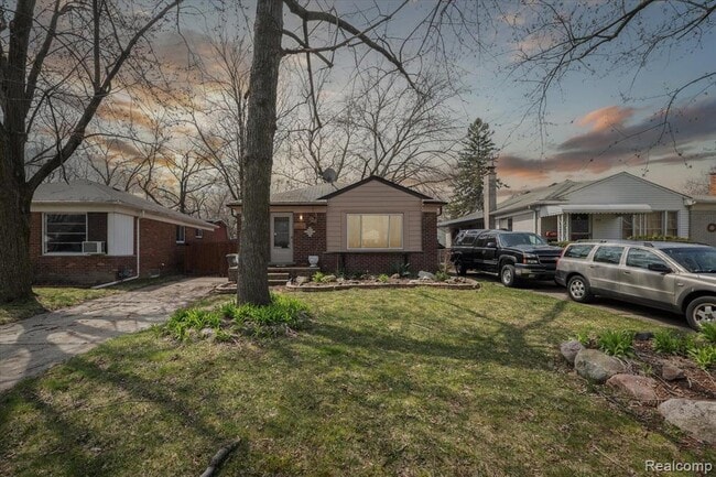 property at 452 Sunningdale Dr