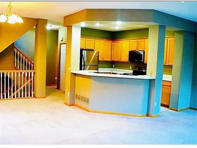 2332 Eagle Trace Ln in Woodbury, MN - Building Photo - Building Photo