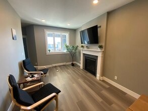 616 Lambert Ave in Nanaimo, BC - Building Photo - Building Photo