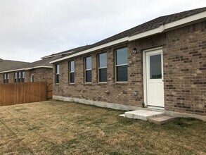 1313 Eagle Ridge Trl in Leander, TX - Building Photo - Building Photo
