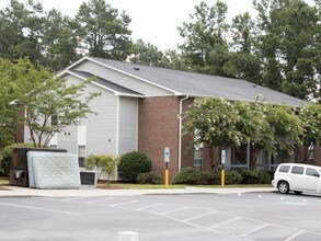 Raintree Apartments in Conway, SC - Foto de edificio - Building Photo