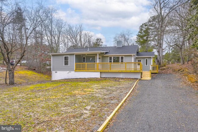 property at 19717 Oak Ct