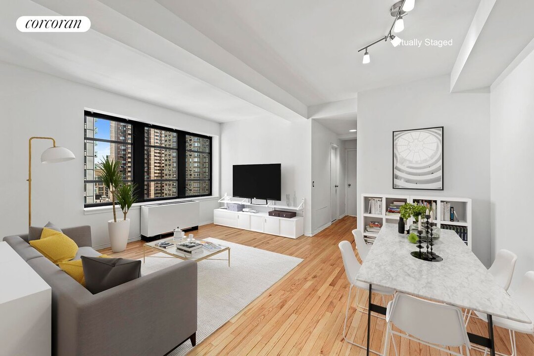 43 W 61st St in New York, NY - Building Photo