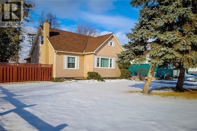 39 Dunsdon St in Brantford, ON - Building Photo - Building Photo