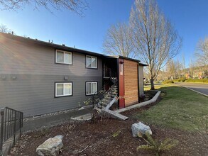 12606 NW Barnes Rd in Portland, OR - Building Photo - Building Photo