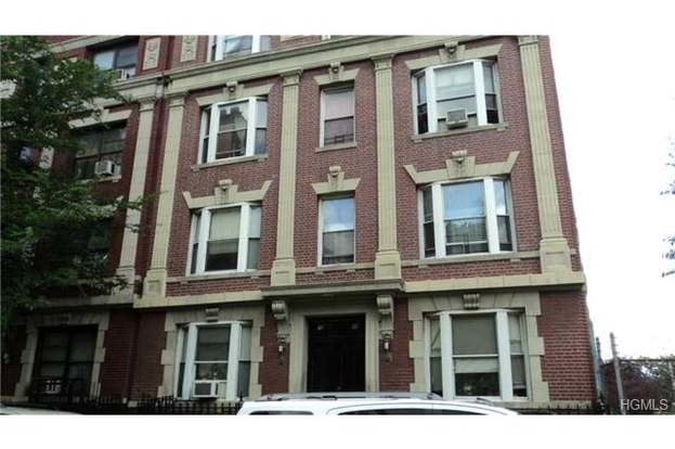 1044 Findlay Ave in Bronx, NY - Building Photo