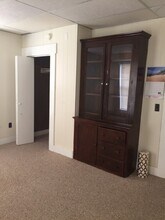 246 S Windsor St, Unit M1 in Royalton, VT - Building Photo - Building Photo