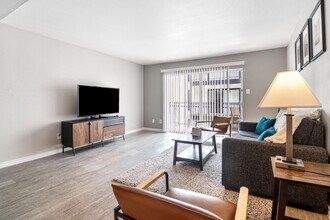 4400 Memorial Dr in Houston, TX - Building Photo - Building Photo