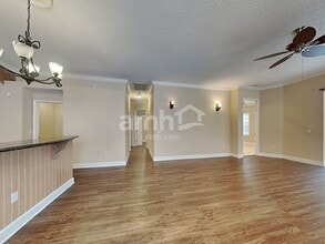 19409 Melody Fair Pl in Lutz, FL - Building Photo - Building Photo