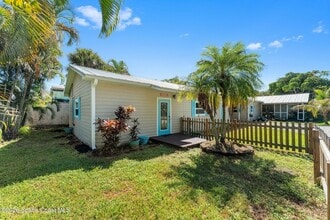 1625 Hortana Dr in Merritt Island, FL - Foto de edificio - Building Photo