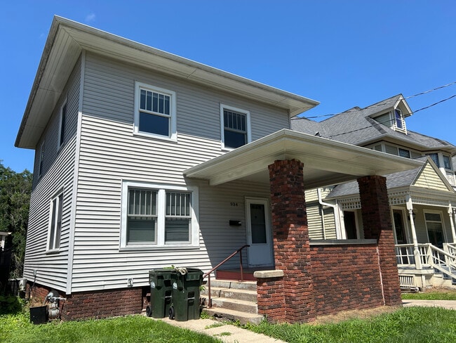 property at 934 Iowa Ave