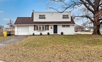 9 Country Club Dr in Glen Burnie, MD - Building Photo