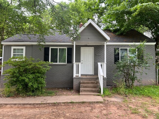 property at 511 W 28th St
