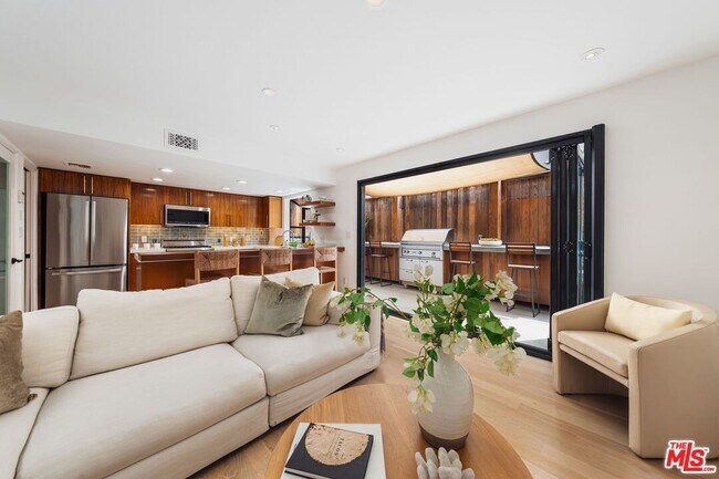 831 14th St in Santa Monica, CA - Building Photo - Building Photo