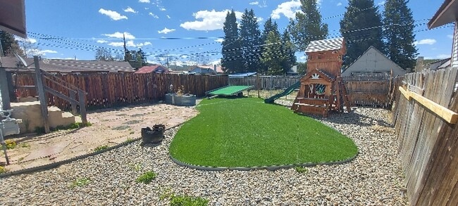 627 W Chestnut St in Leadville, CO - Building Photo - Building Photo