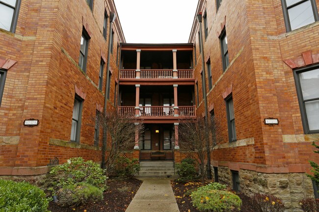 Sycamore in Pittsburgh, PA - Foto de edificio - Building Photo