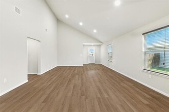 148 Alpha in Kyle, TX - Building Photo - Building Photo