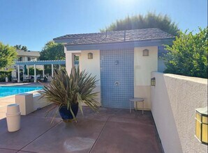 7033 Marymount Way in Goleta, CA - Building Photo - Building Photo