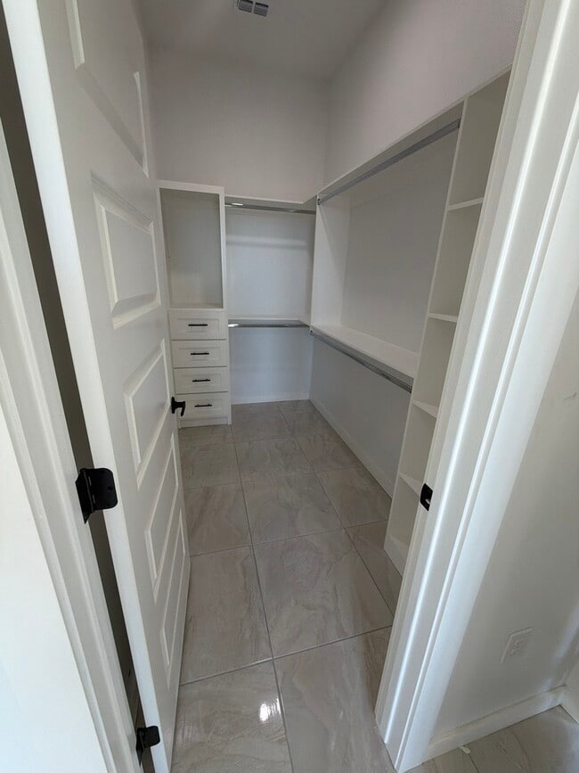 4410 Escondido Ln S in Harlingen, TX - Foto de edificio - Building Photo