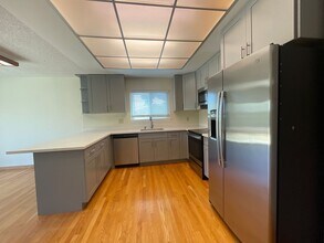 3075 Vía Del Sol in San Jose, CA - Building Photo - Building Photo