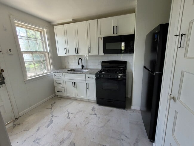 859 Tioga St in York, PA - Building Photo - Building Photo