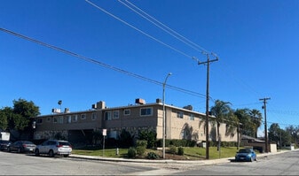 2501 Bishop Dr, Unit 6 in Bakersfield, CA - Building Photo