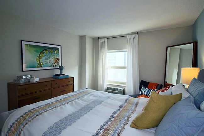property at 11 W Chestnut St