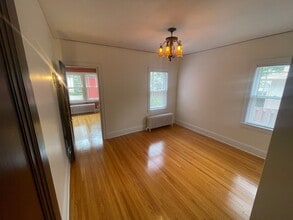 3015 W 43rd St in Minneapolis, MN - Building Photo - Building Photo