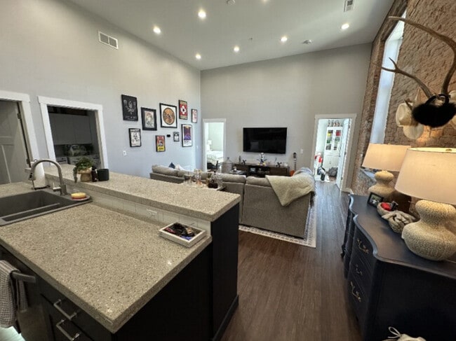 1199 Central Ave in Dubuque, IA - Building Photo - Building Photo