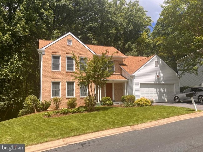 2220 Blue Valley Dr in Silver Spring, MD - Building Photo - Building Photo