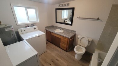 1033a Bullard St in Oregon City, OR - Building Photo - Building Photo