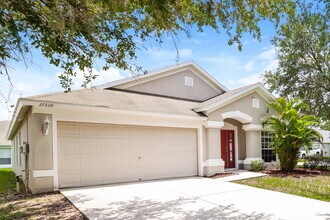 11510 Misty Isle Ln in Riverview, FL - Building Photo - Building Photo