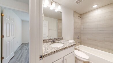 241 Boulder Rock Dr in Palm Coast, FL - Building Photo - Building Photo